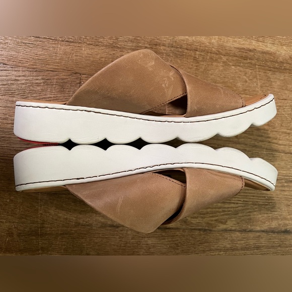 BORN WOMENS LEATHER SHOES - Picture 4 of 5